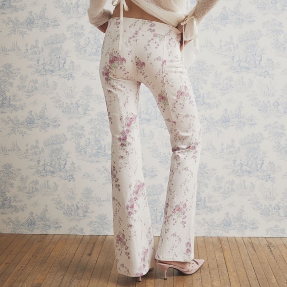 LoveShackFancy Reed Floral Lounge Pant - Picture 3 of 11